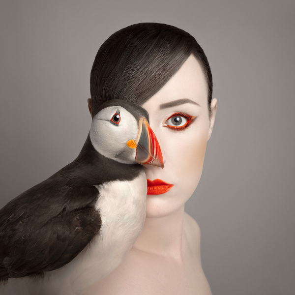 concienciacion-animal-en-los-retratos-surrealistas-de-flora-borsi